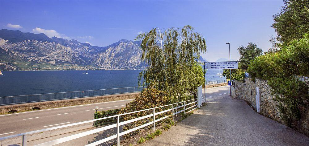 Residence Parco Lago Di Garda Мальчезине Экстерьер фото