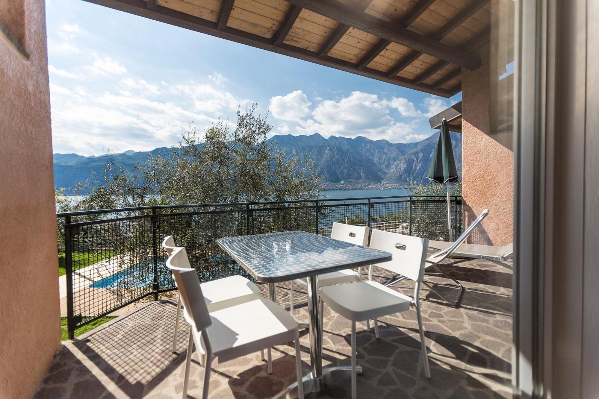 Residence Parco Lago Di Garda Мальчезине Экстерьер фото